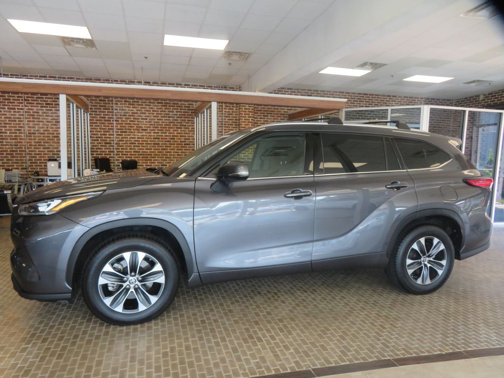 Photo 82 of this TOYOTA HIGHLANDER