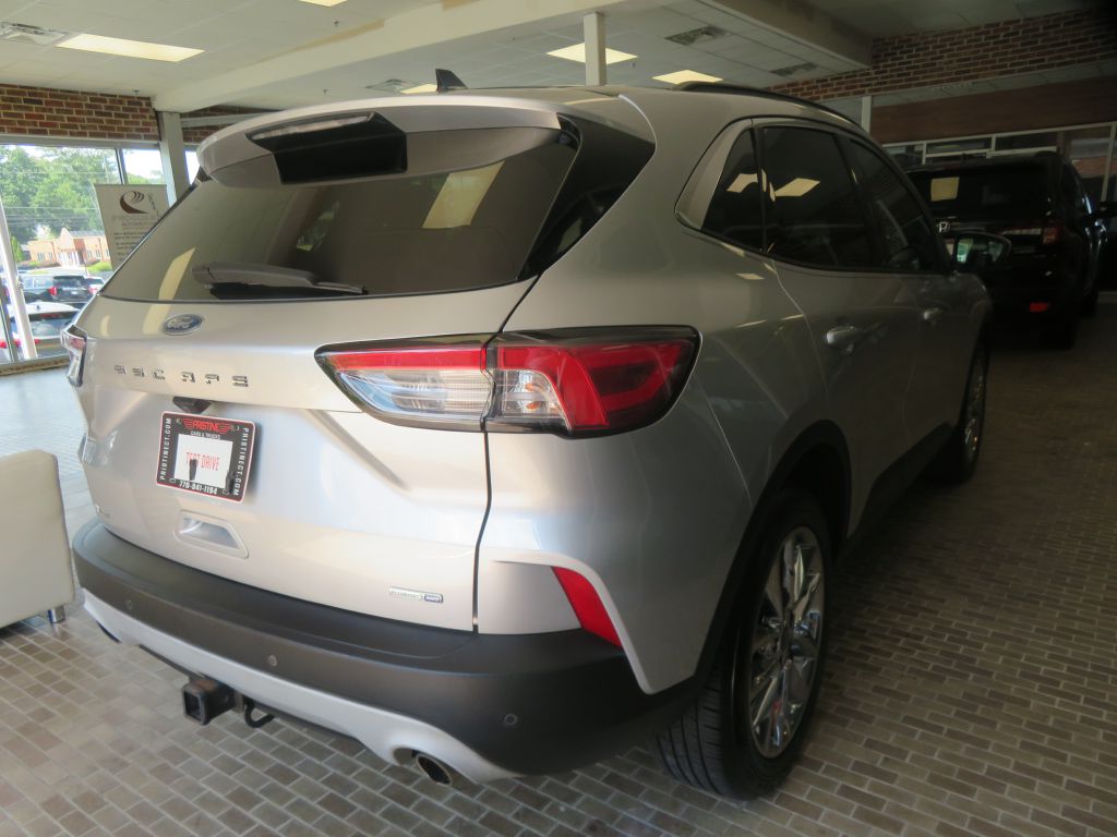 Photo 4 of this FORD ESCAPE