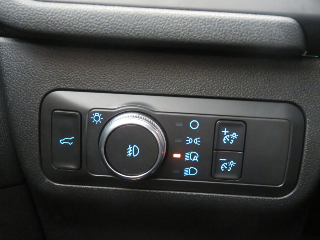 Photo 33 of this FORD ESCAPE
