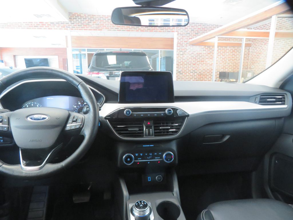 Photo 45 of this FORD ESCAPE