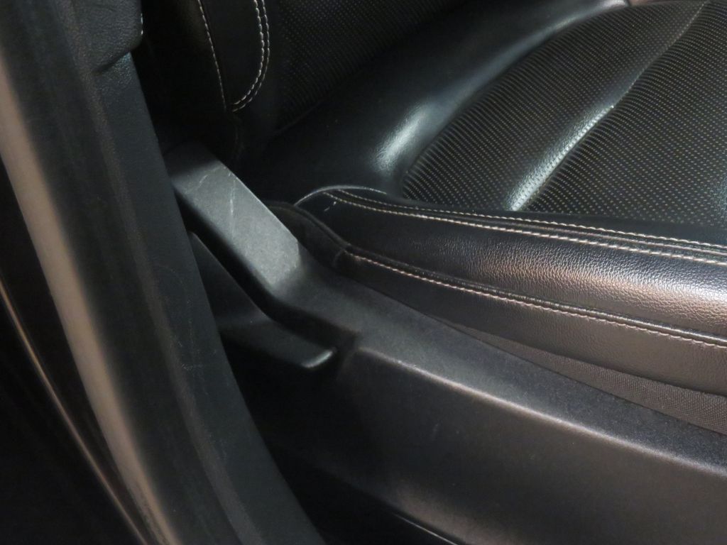 Photo 26 of this FORD ESCAPE