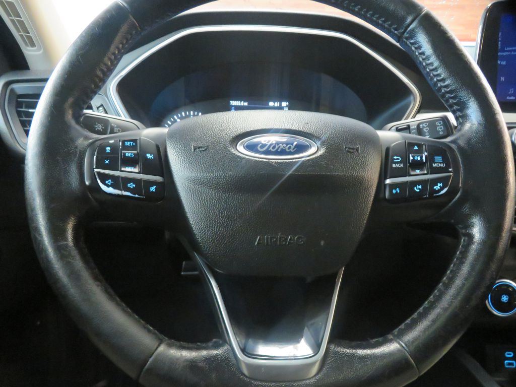 Photo 29 of this FORD ESCAPE
