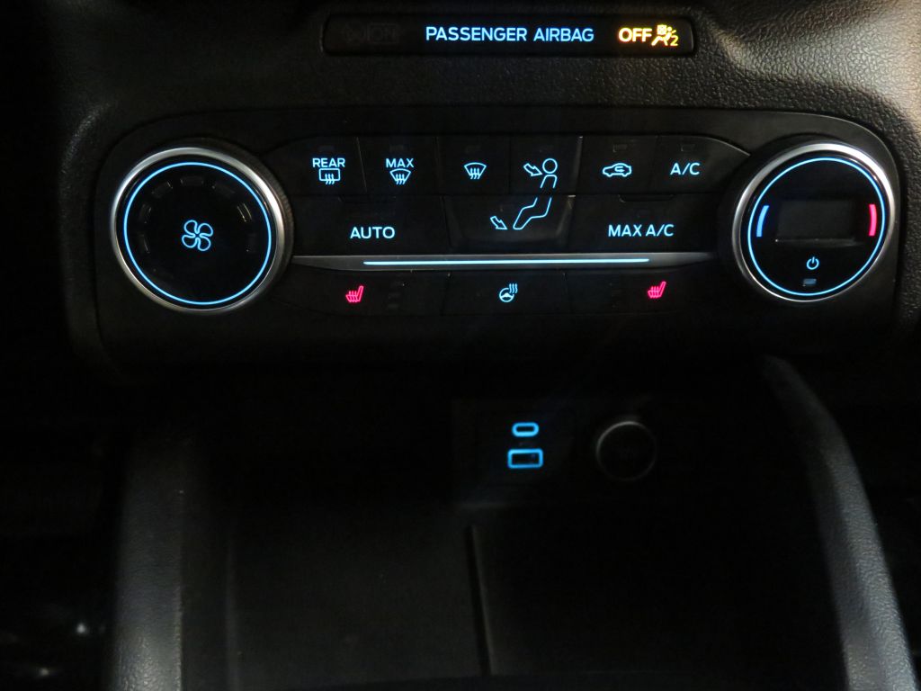 Photo 38 of this FORD ESCAPE