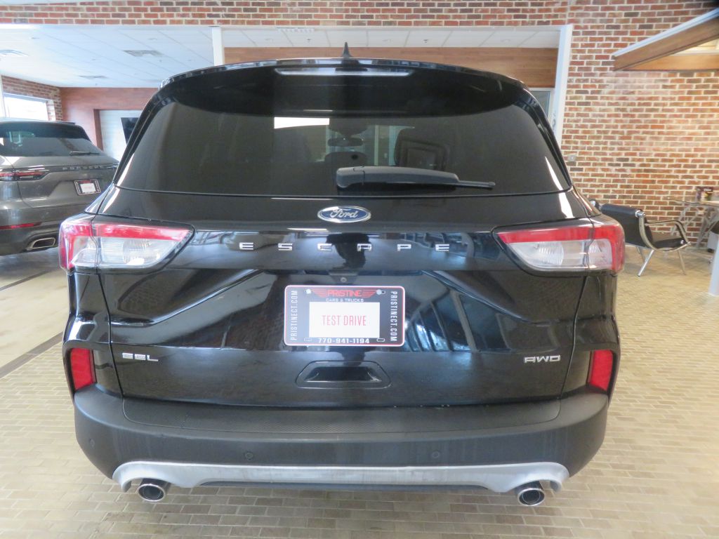 Photo 58 of this FORD ESCAPE