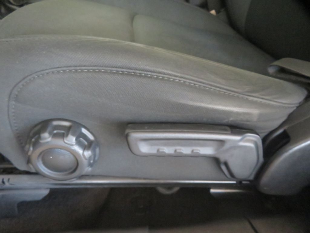 Photo 16 of this JEEP WRANGLER UNLIMI
