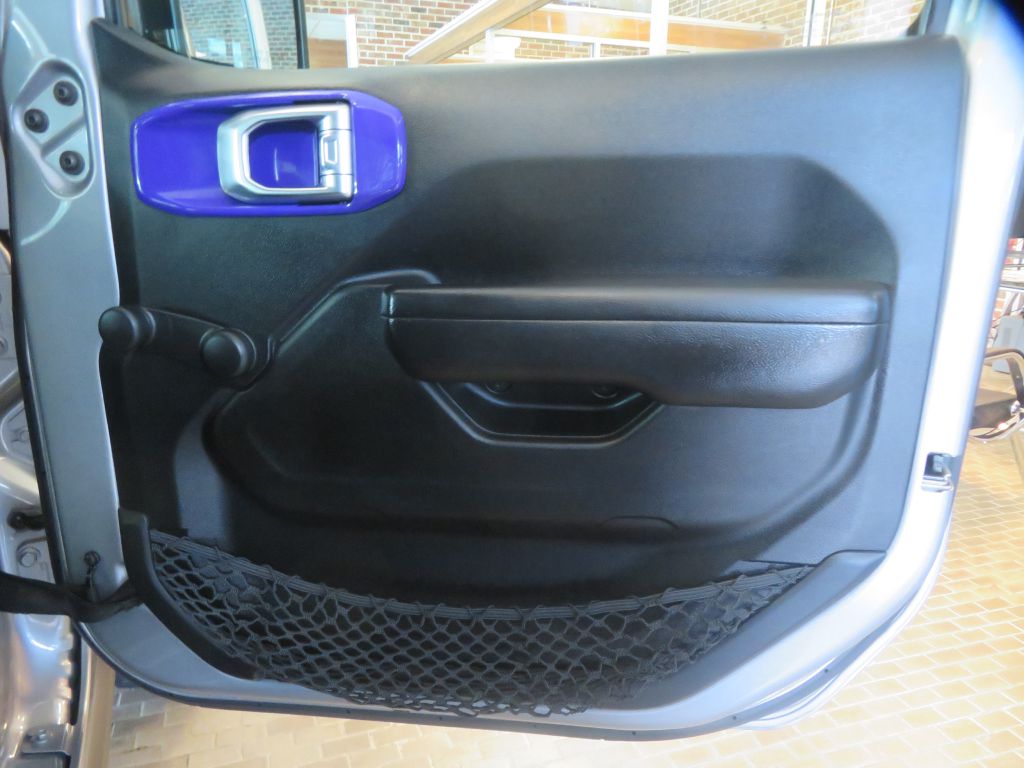 Photo 23 of this JEEP WRANGLER UNLIMI