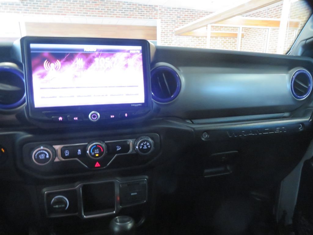 Photo 35 of this JEEP WRANGLER UNLIMI