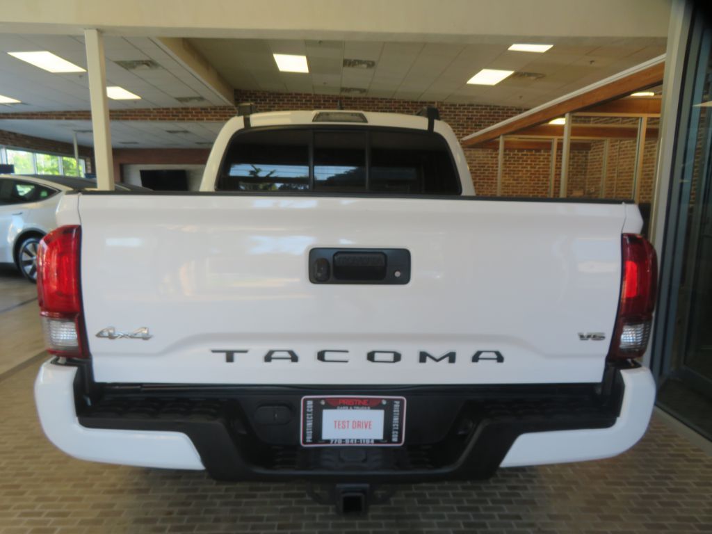 Photo 5 of this TOYOTA TACOMA