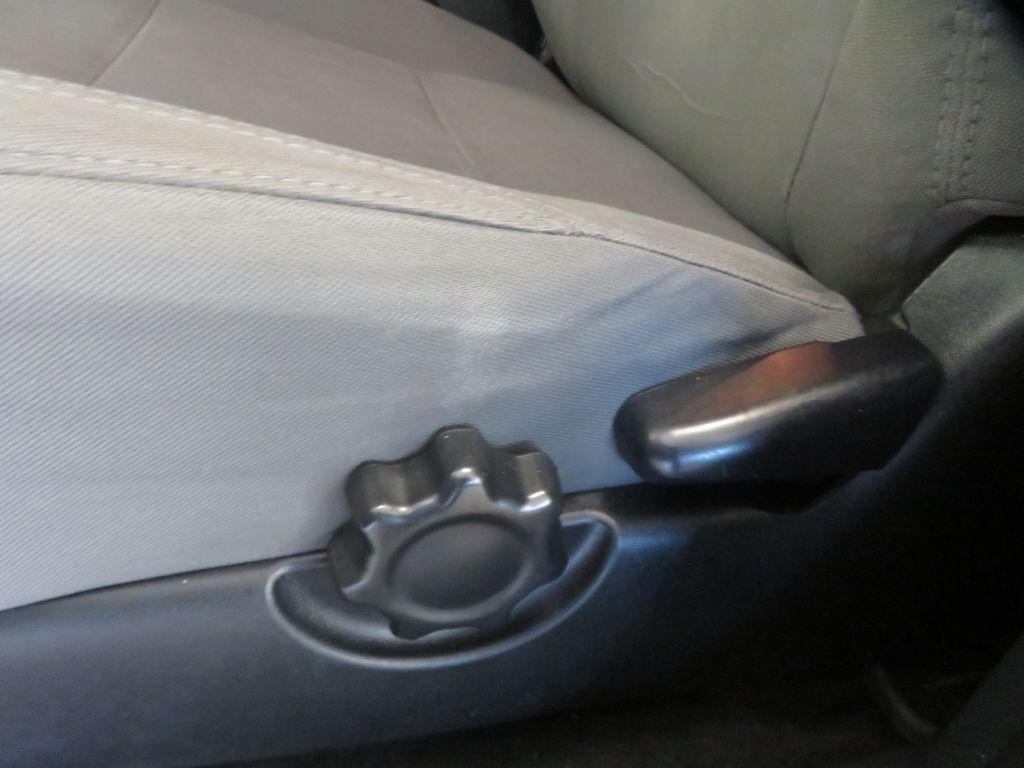 Photo 16 of this TOYOTA TACOMA