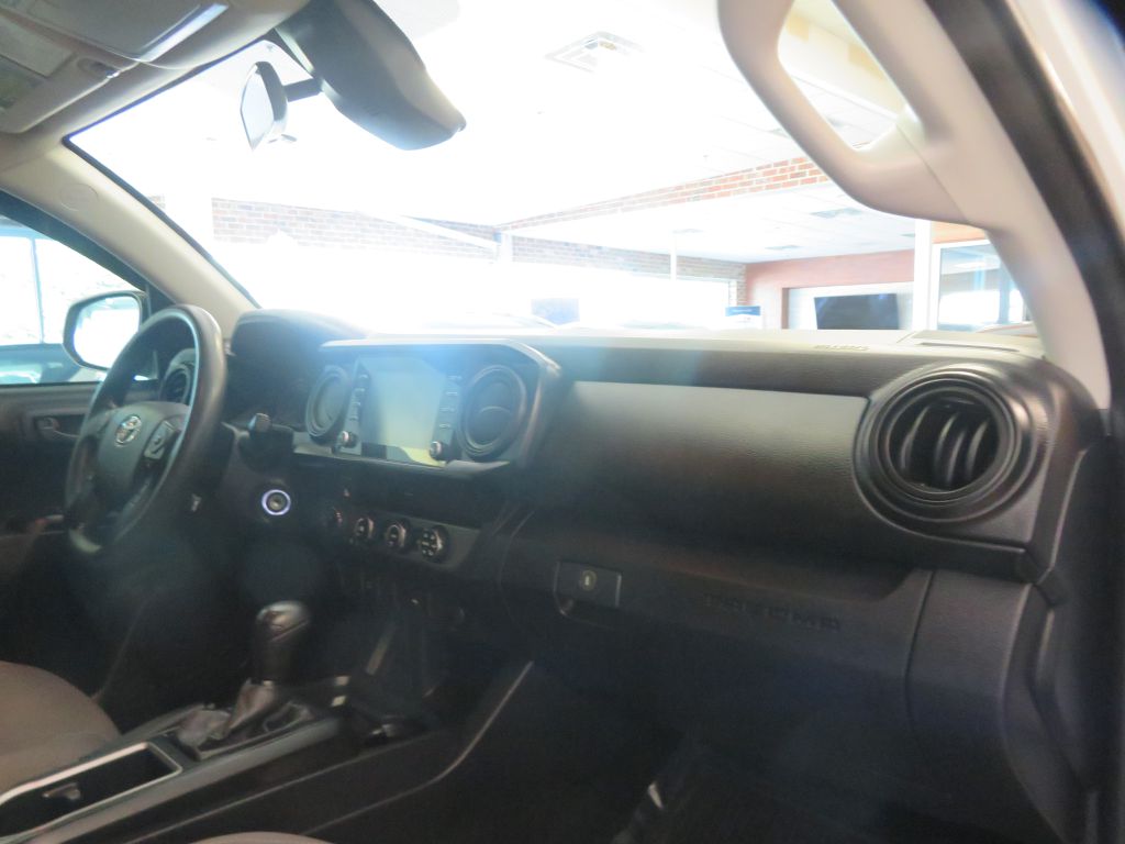 Photo 28 of this TOYOTA TACOMA