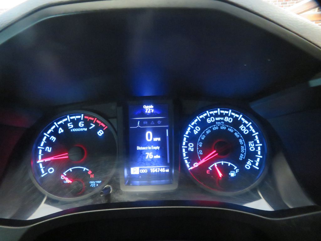 Photo 30 of this TOYOTA TACOMA