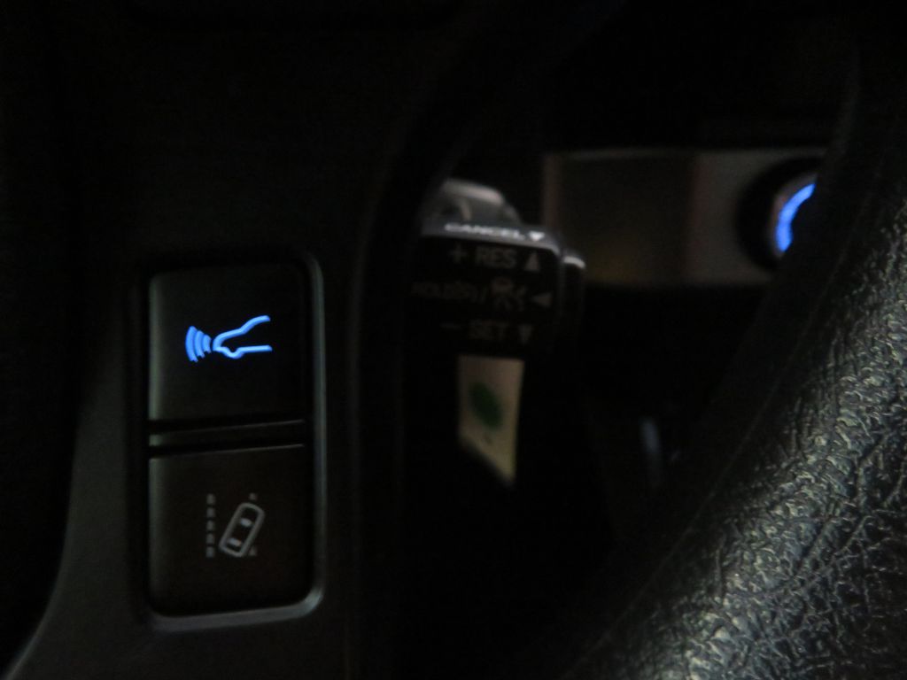 Photo 35 of this TOYOTA TACOMA