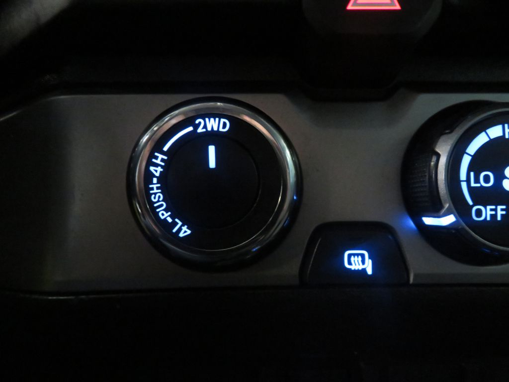 Photo 41 of this TOYOTA TACOMA