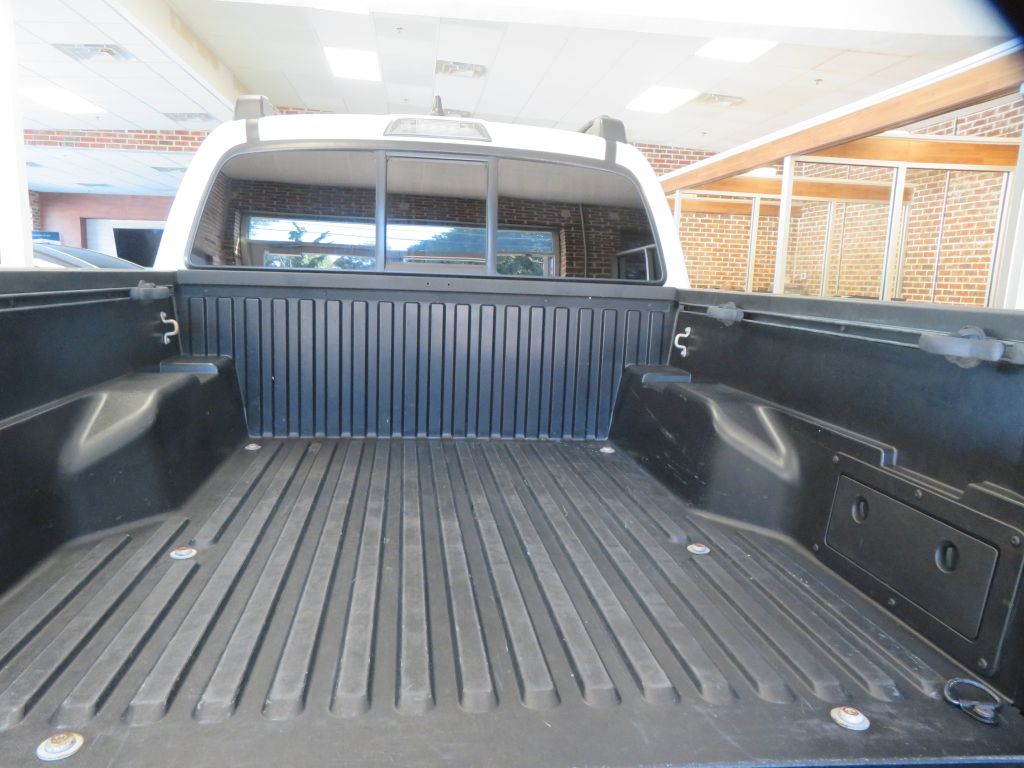 Photo 51 of this TOYOTA TACOMA