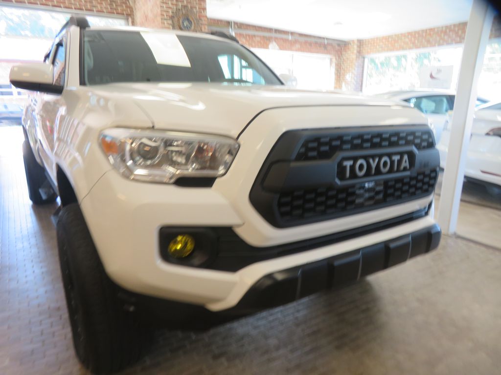 Photo 59 of this TOYOTA TACOMA