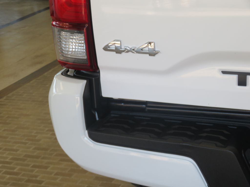 Photo 67 of this TOYOTA TACOMA