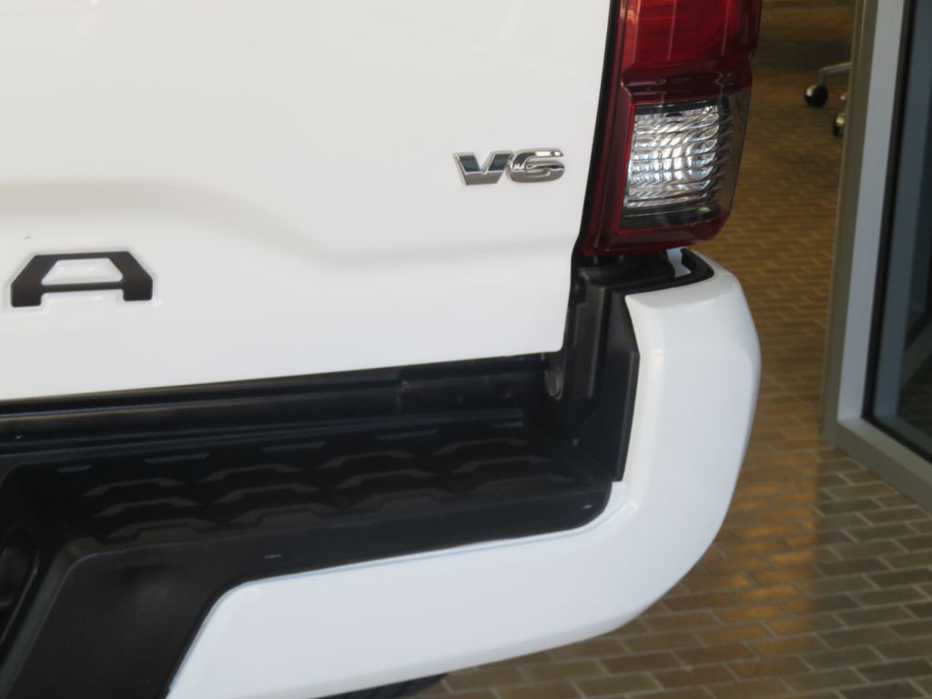 Photo 68 of this TOYOTA TACOMA