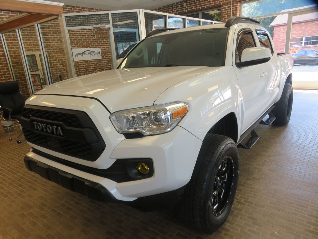 Photo 79 of this TOYOTA TACOMA