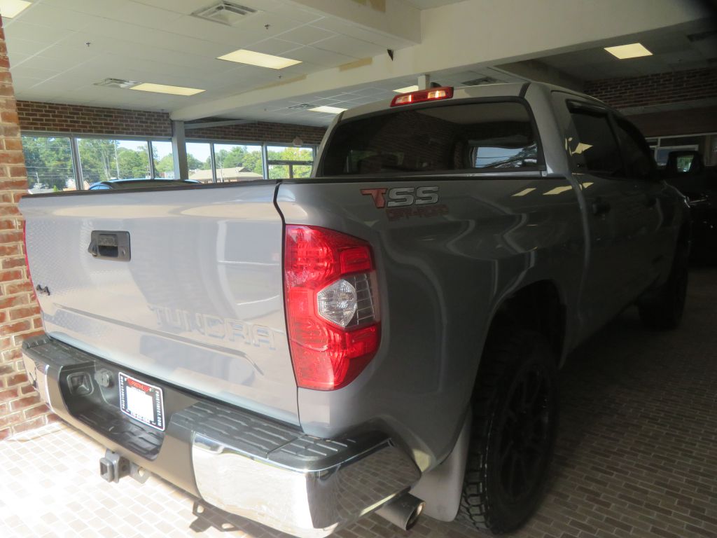 Photo 4 of this TOYOTA TUNDRA TSS