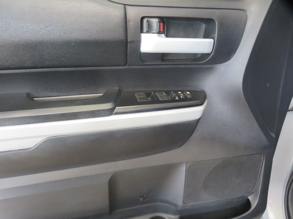 Photo 14 of this TOYOTA TUNDRA TSS