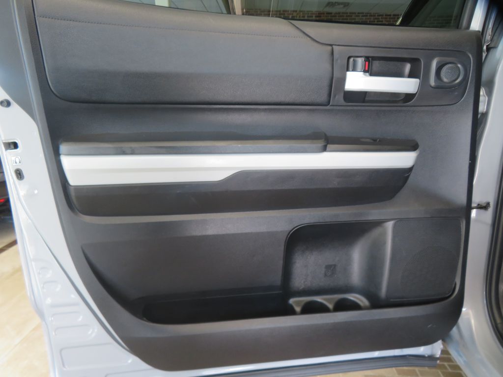 Photo 17 of this TOYOTA TUNDRA TSS