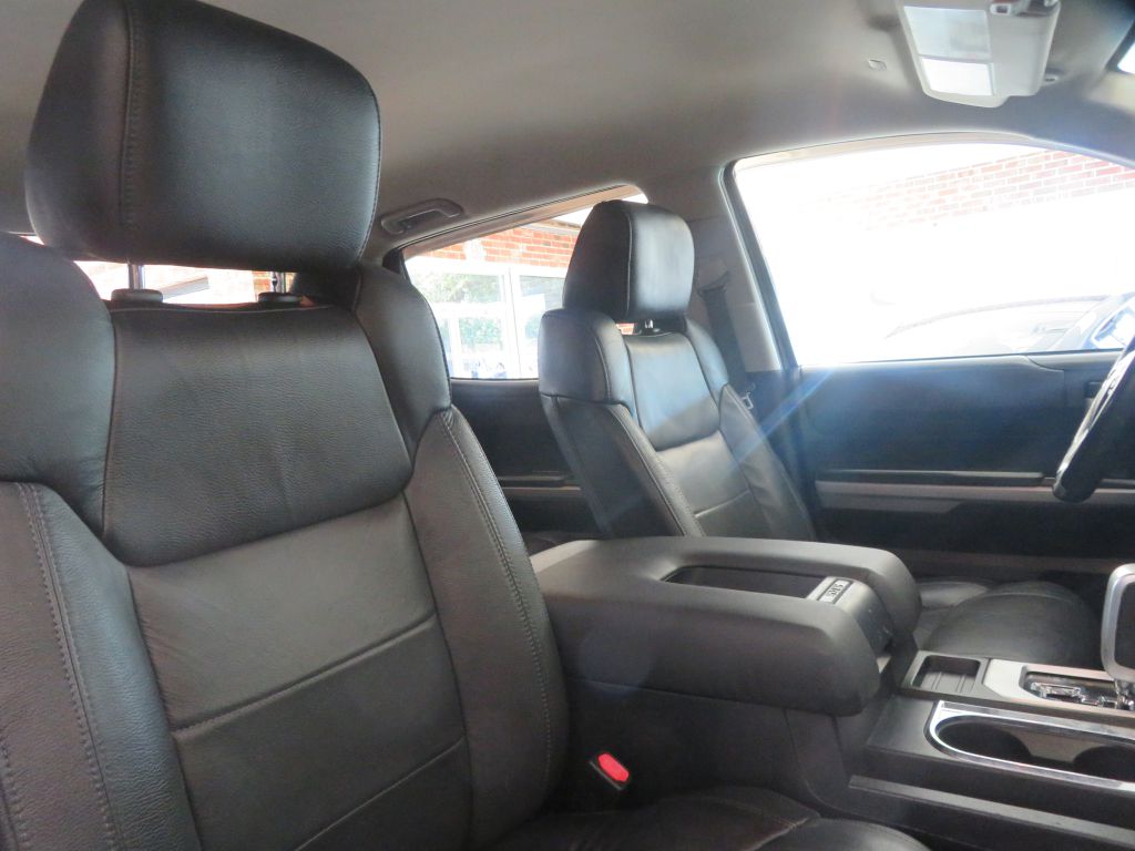 Photo 27 of this TOYOTA TUNDRA TSS
