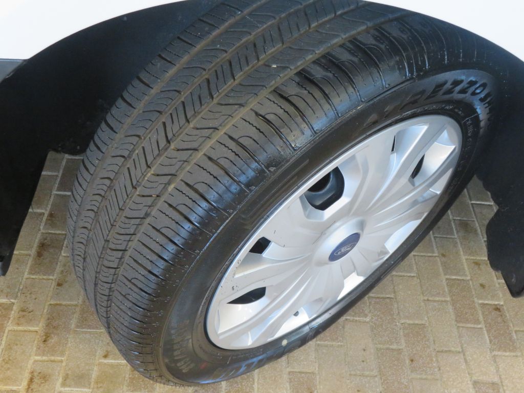 Photo 11 of this FORD TRANSIT CONNECT
