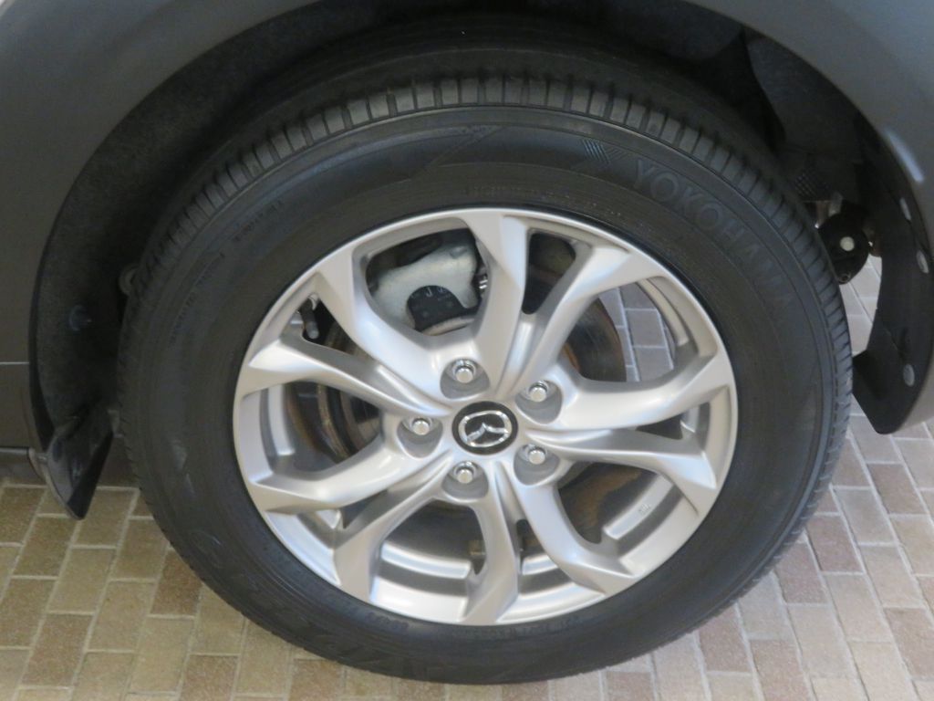 Photo 8 of this MAZDA CX-3