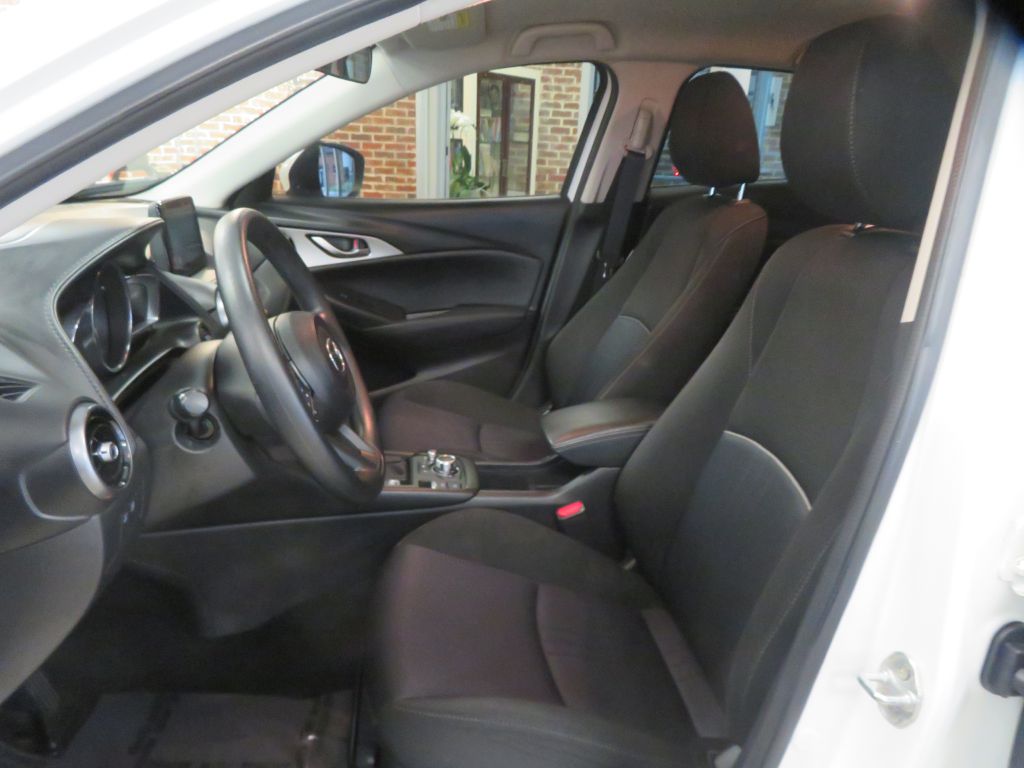 Photo 15 of this MAZDA CX-3