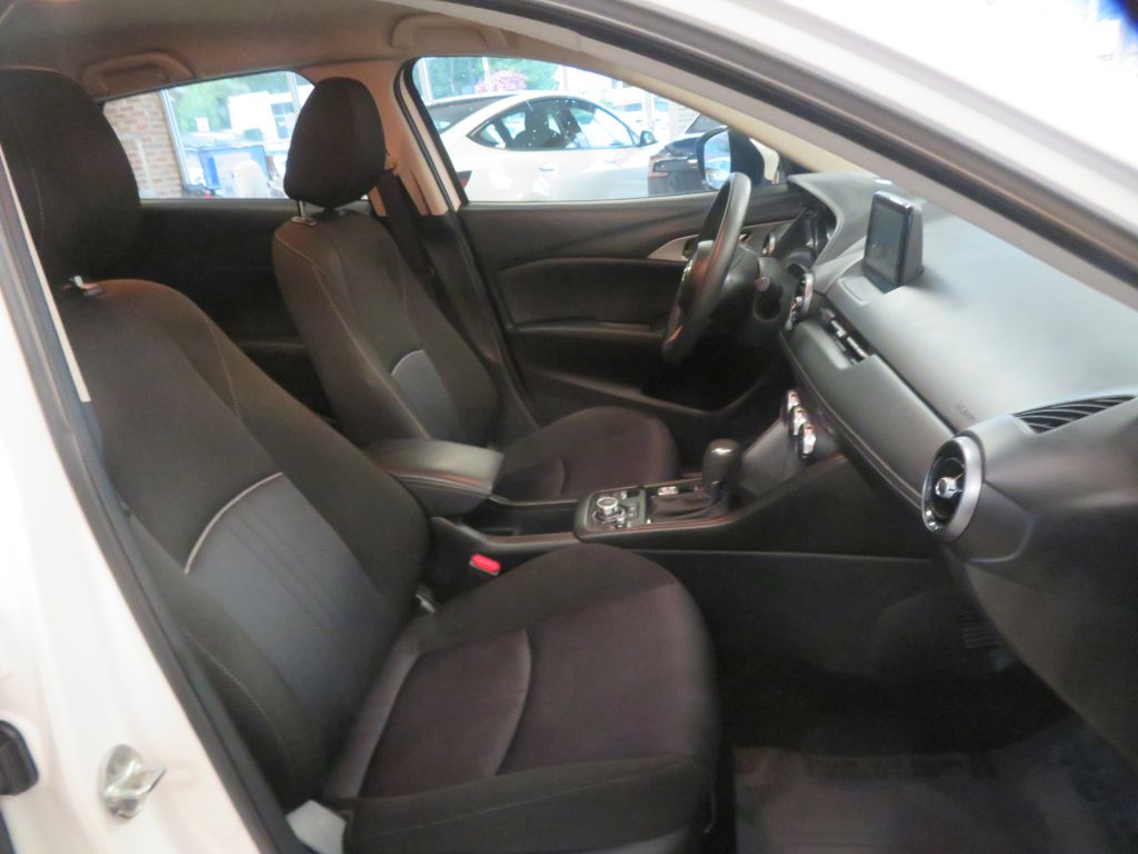 Photo 25 of this MAZDA CX-3