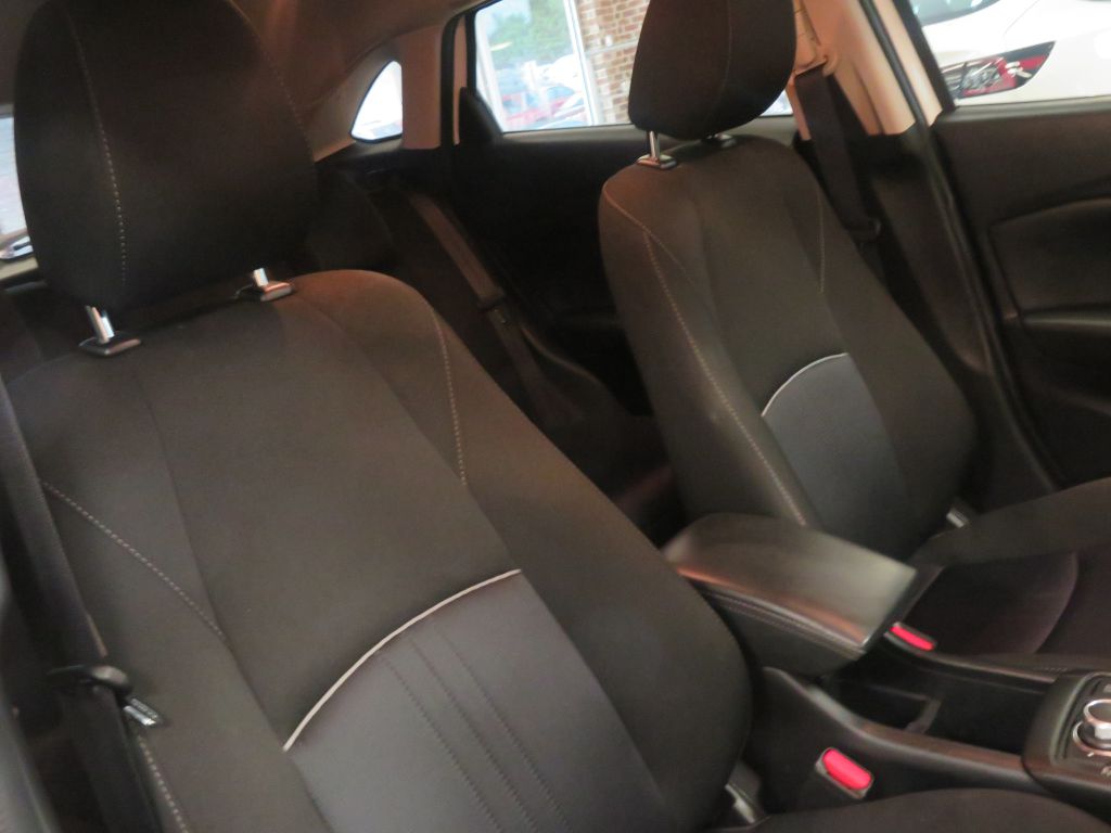 Photo 27 of this MAZDA CX-3