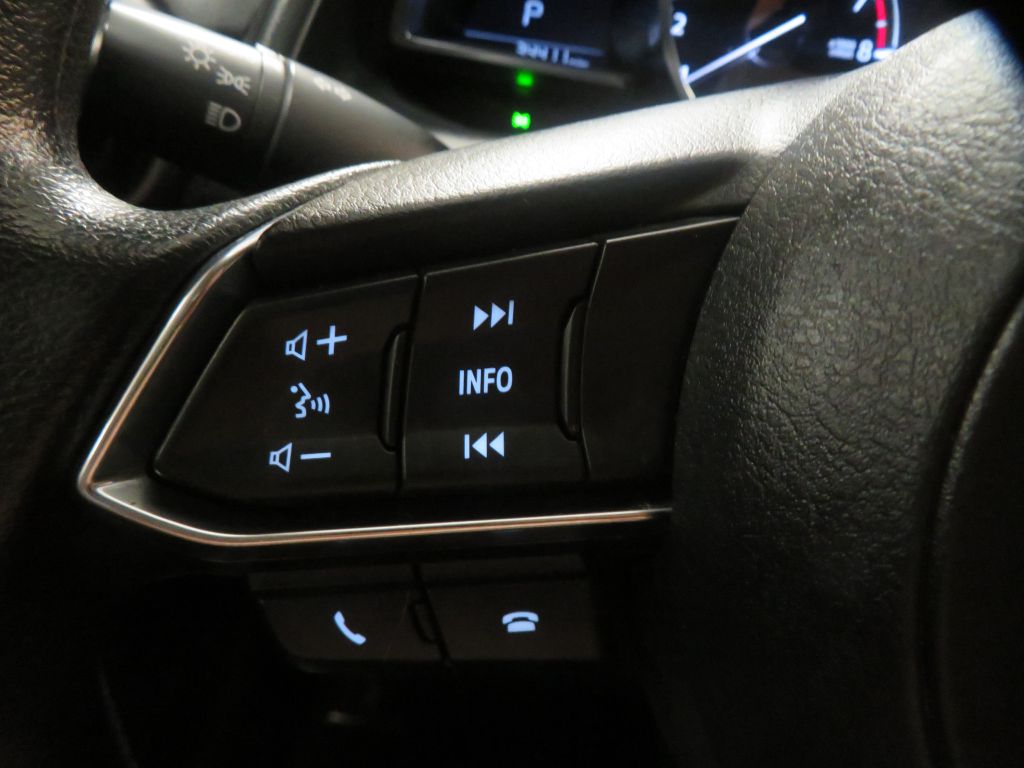 Photo 32 of this MAZDA CX-3