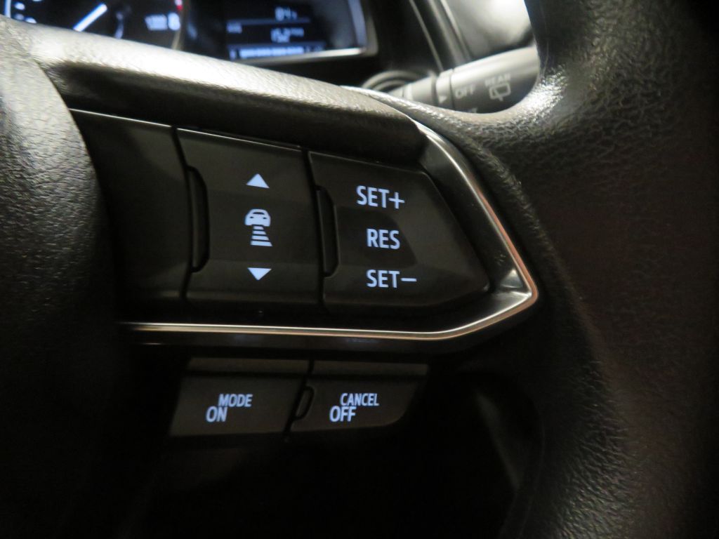 Photo 33 of this MAZDA CX-3
