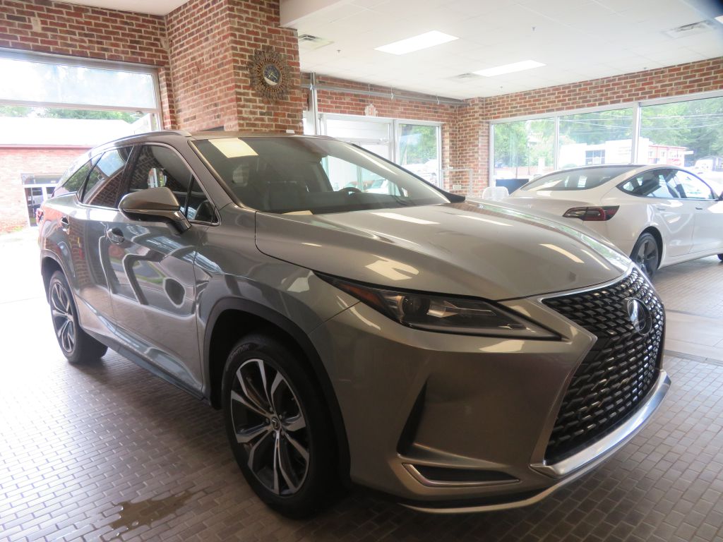 Photo 3 of this LEXUS RX L