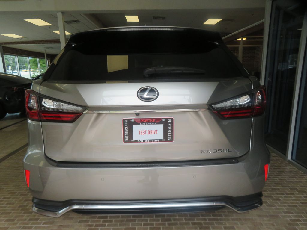 Photo 5 of this LEXUS RX L