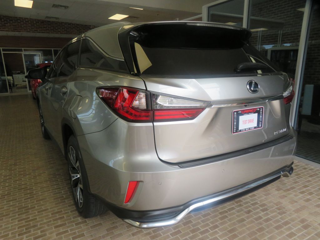 Photo 6 of this LEXUS RX L