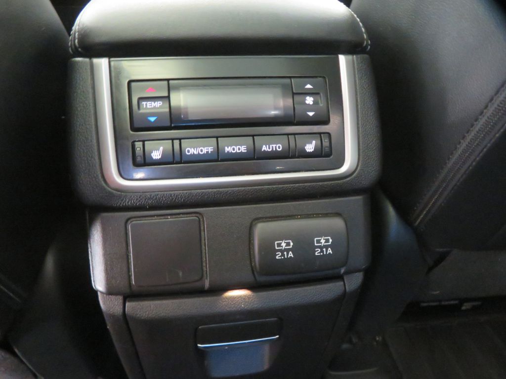 Photo 59 of this SUBARU ASCENT