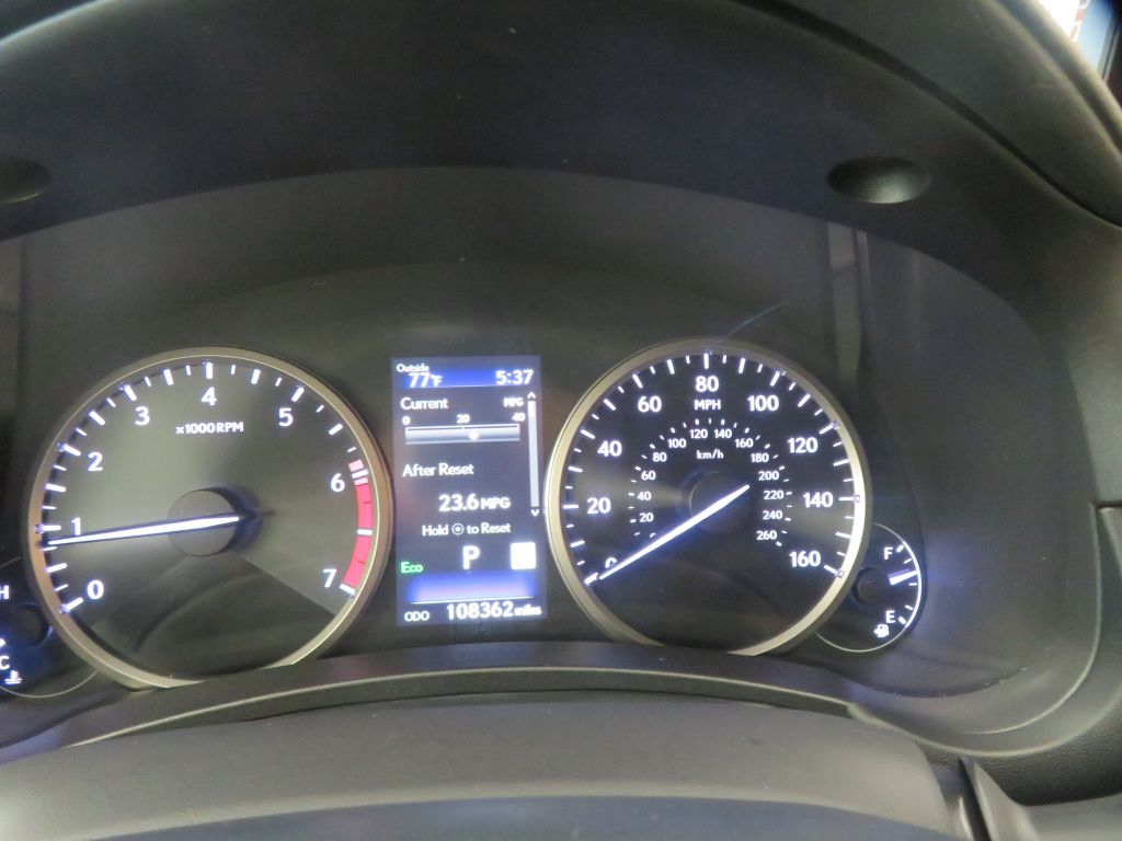 Photo 31 of this LEXUS NX