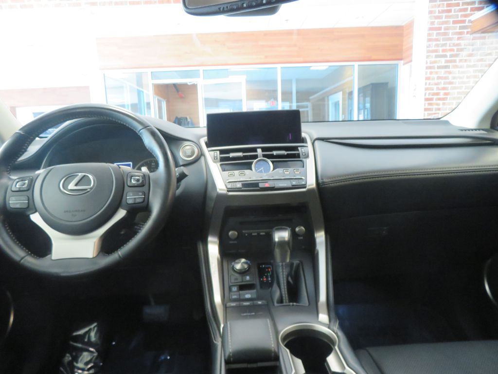 Photo 52 of this LEXUS NX
