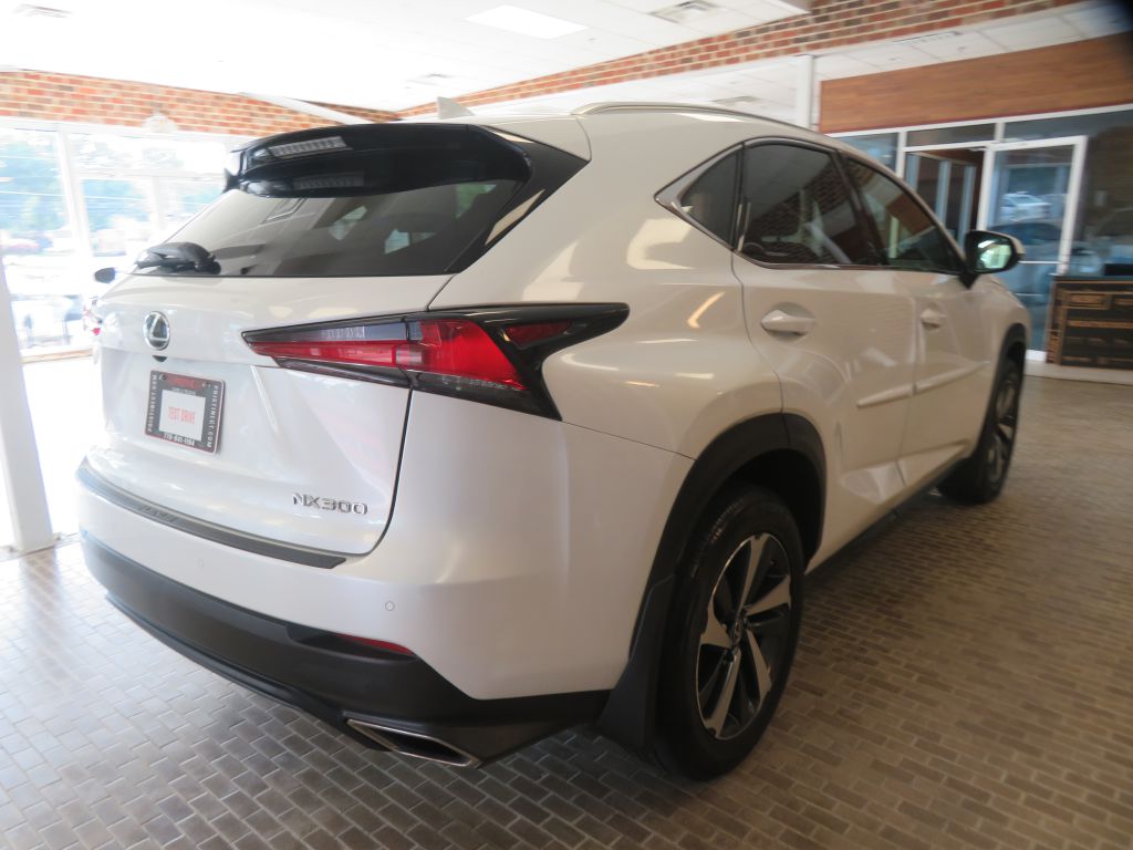 Photo 71 of this LEXUS NX