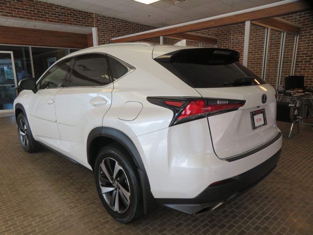 Photo 78 of this LEXUS NX