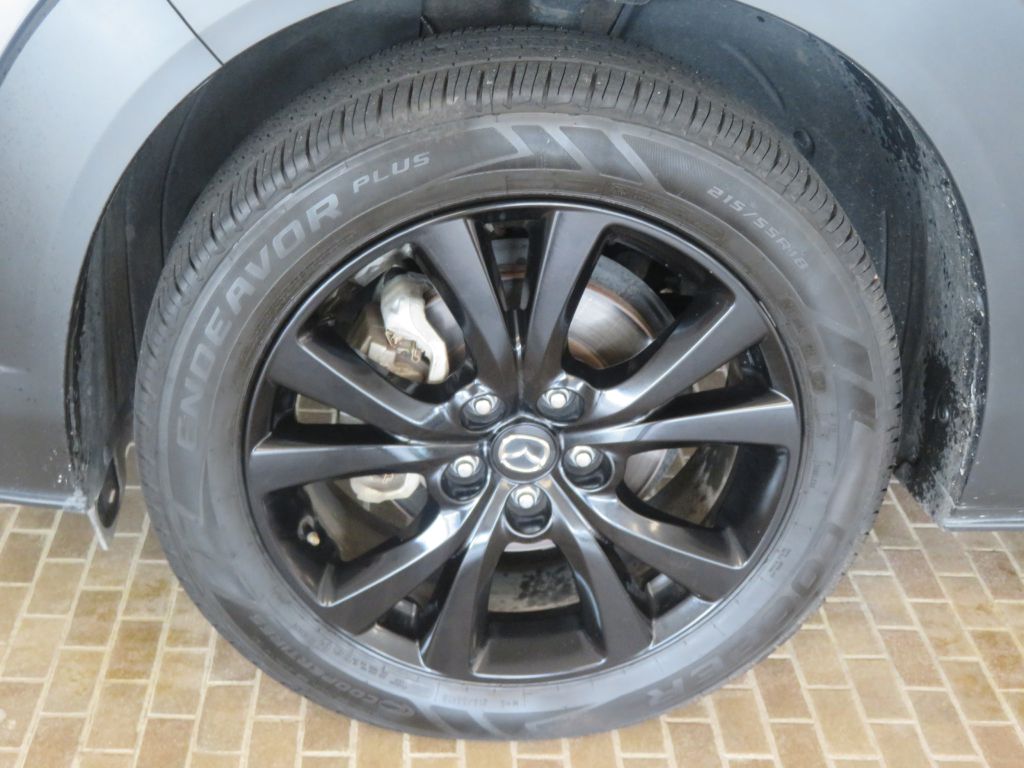 Photo 7 of this MAZDA CX-30