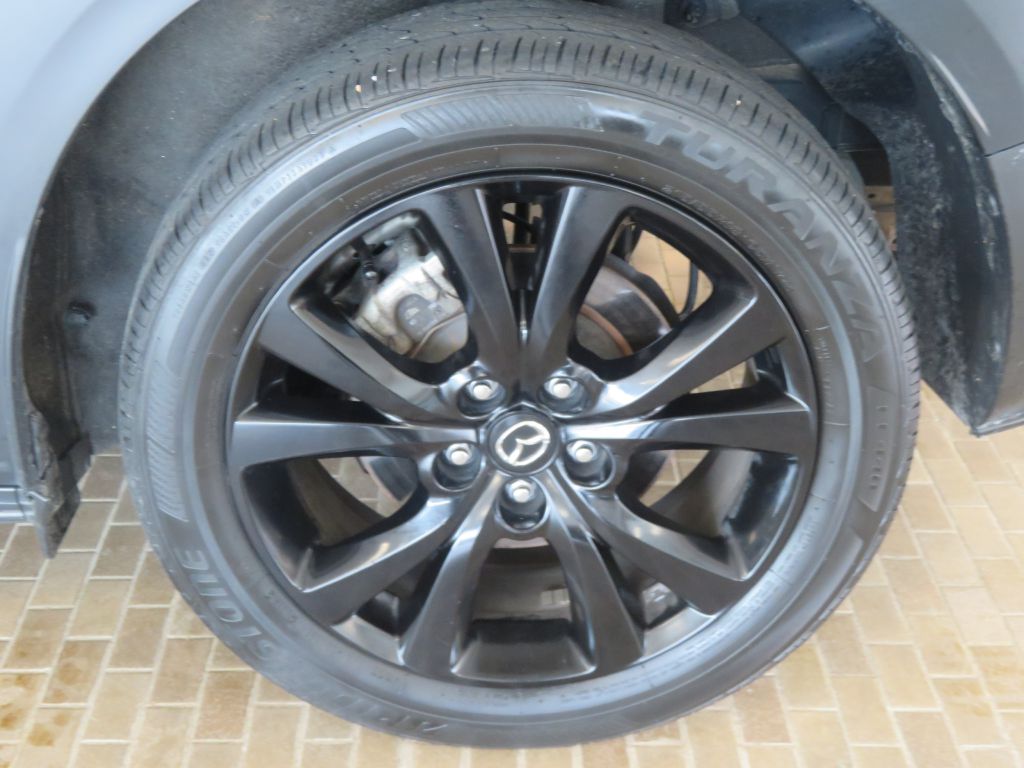 Photo 8 of this MAZDA CX-30