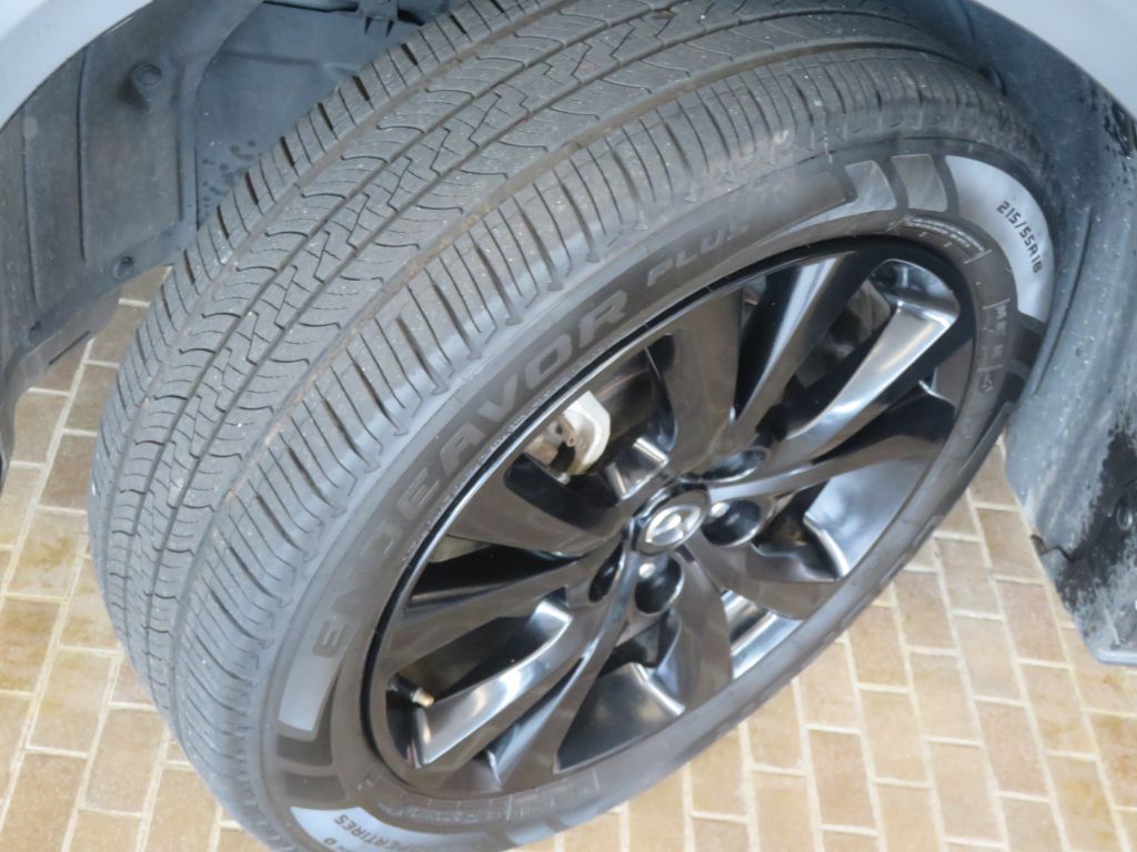 Photo 11 of this MAZDA CX-30