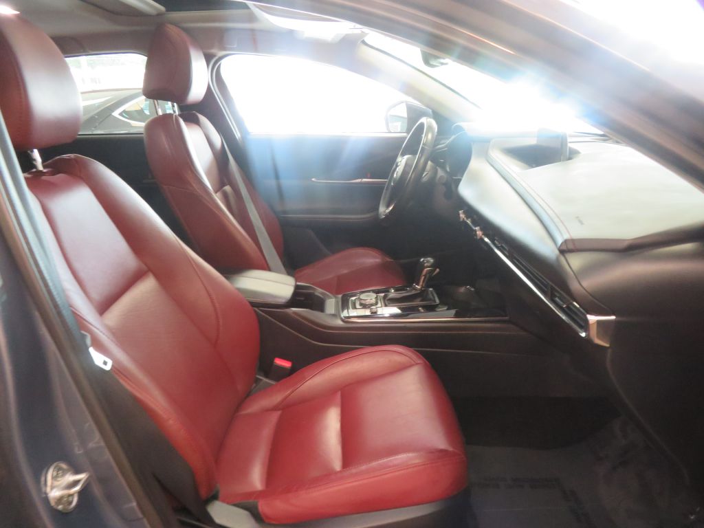 Photo 25 of this MAZDA CX-30