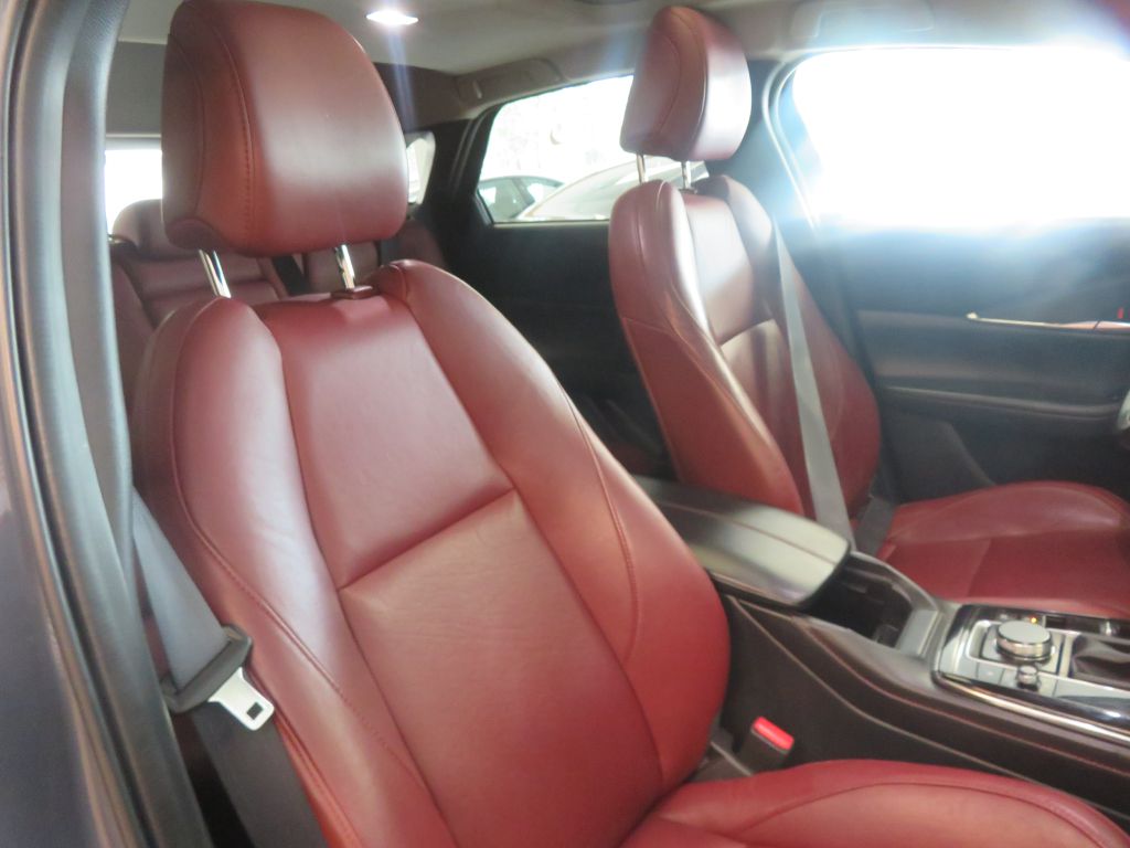 Photo 27 of this MAZDA CX-30