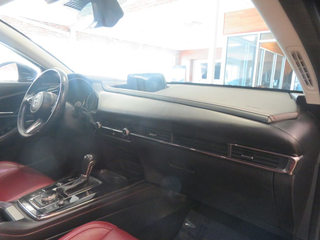 Photo 28 of this MAZDA CX-30