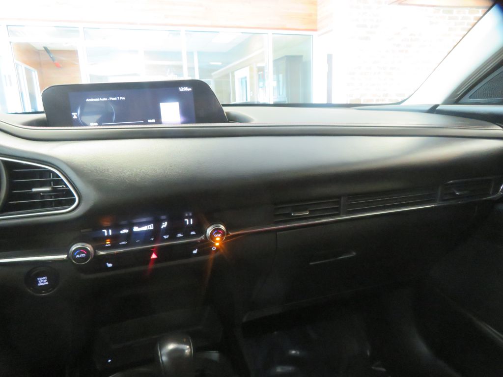 Photo 36 of this MAZDA CX-30