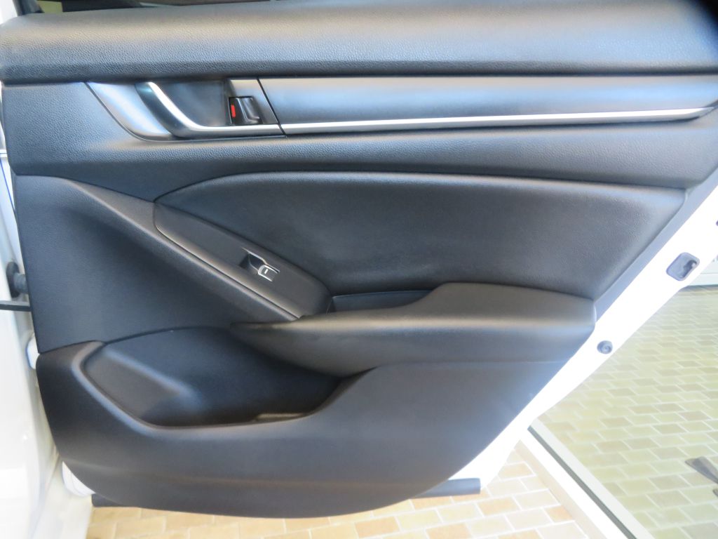 Photo 20 of this HONDA ACCORD
