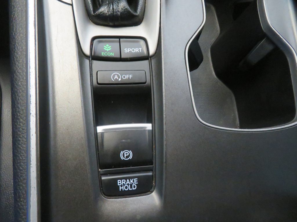 Photo 40 of this HONDA ACCORD